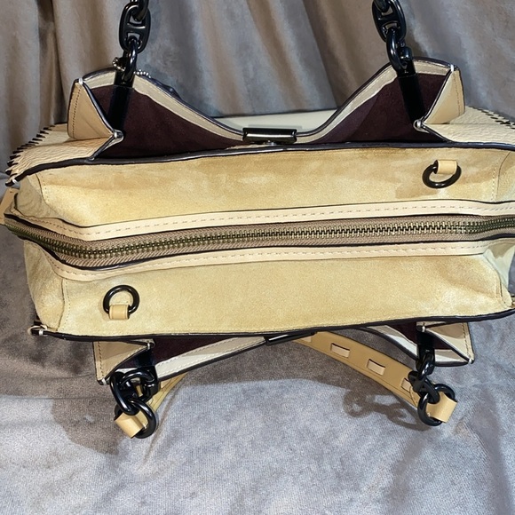 COACH Dreamer 36 69613
Suede Calf leather Handbag - Picture 11 of 14